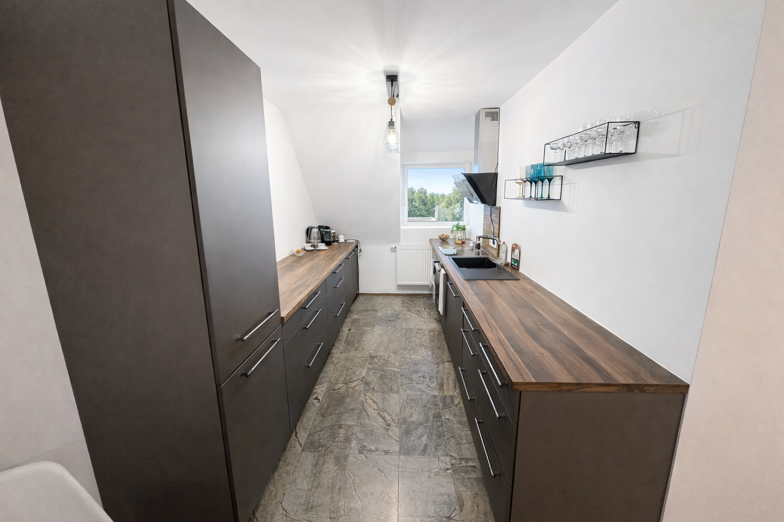 Moderne 3-Zi Wohnung mit Dachterrasse & WLAN Bild 6