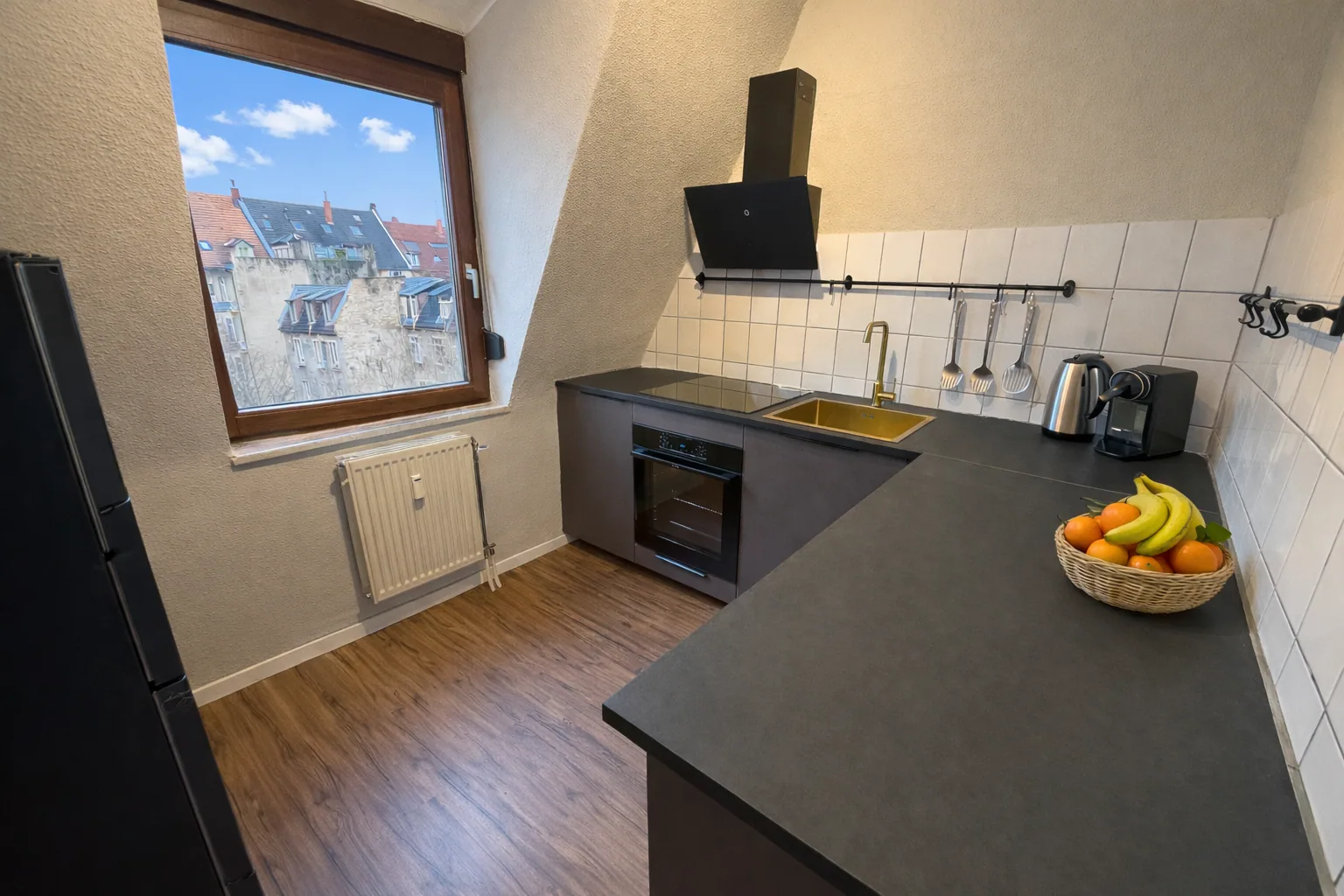 Großzügige Maisonette nahe Innenstadt  Altbauflair Bild 2