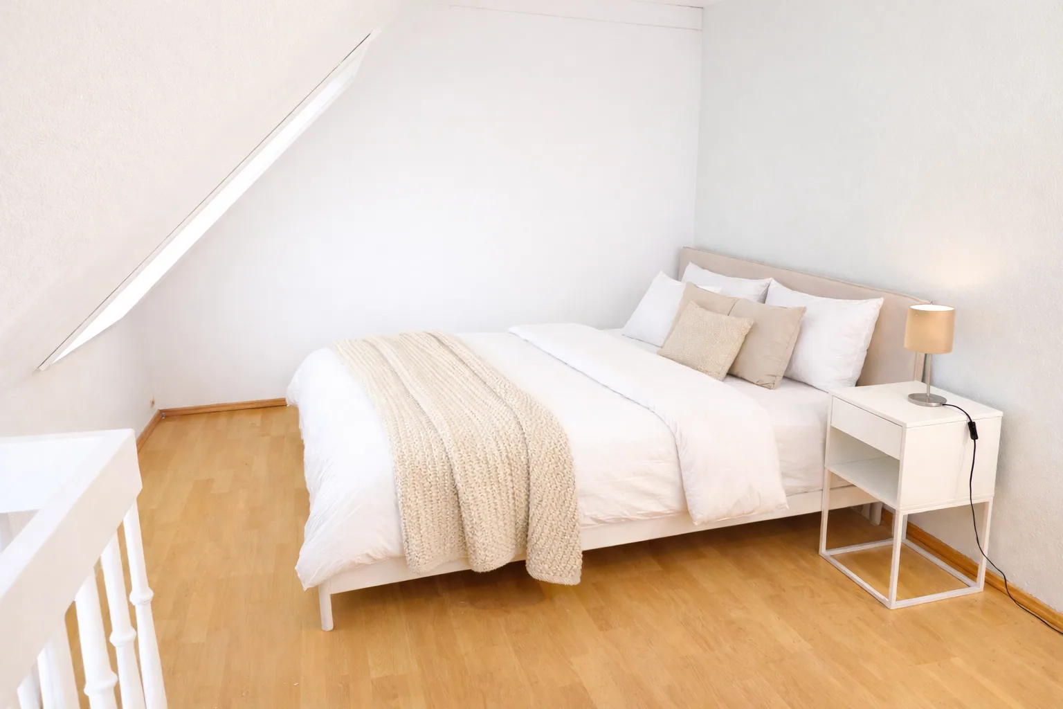 Großzügige Maisonette nahe Innenstadt  Altbauflair Bild 3