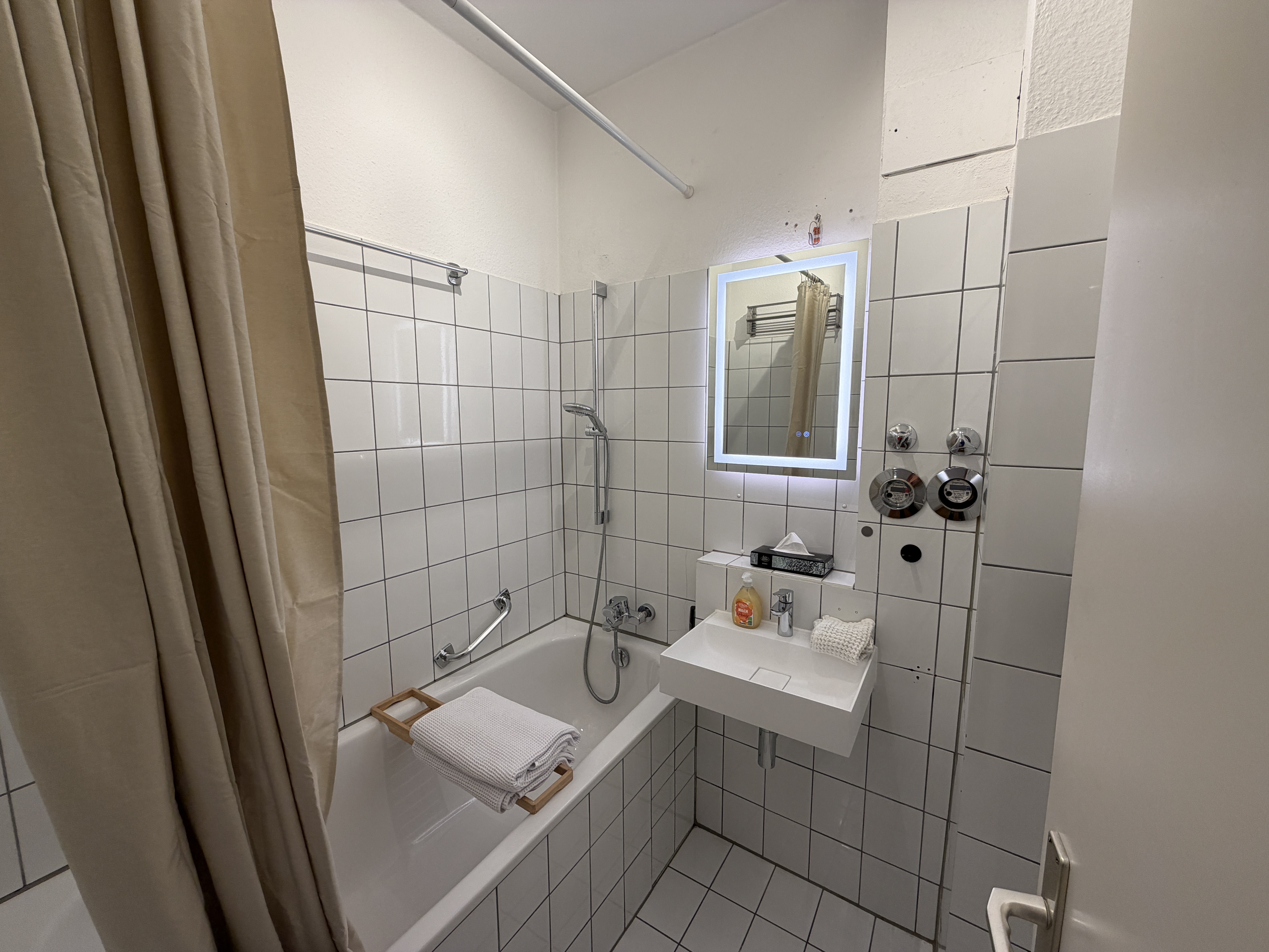 Großzügige Maisonette nahe Innenstadt  Altbauflair Bild 5