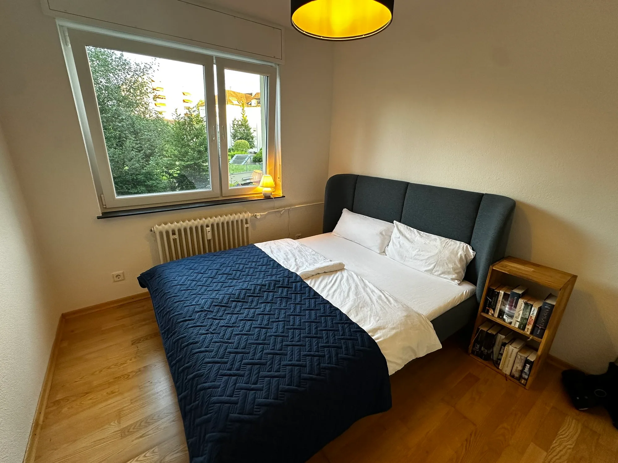 75qm 3-Zi City-Apt Karlsruhe | Parkplatz & Netflix Bild 2