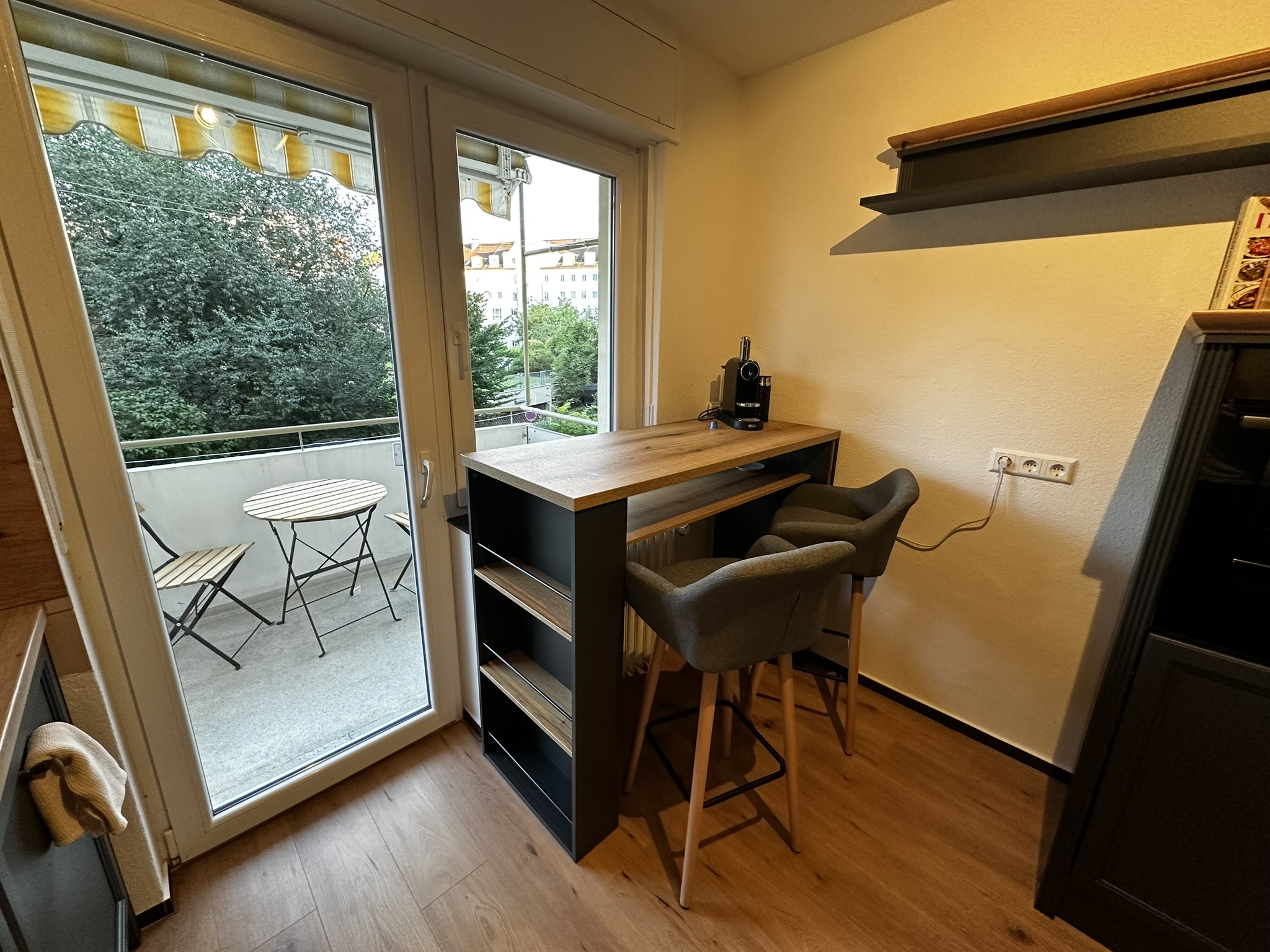 75qm 3-Zi City-Apt Karlsruhe | Parkplatz & Netflix Bild 6