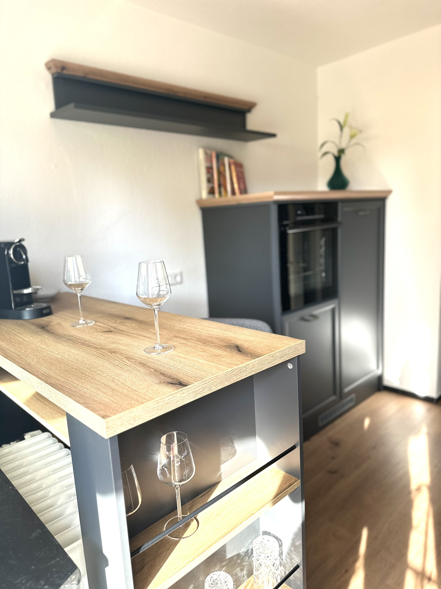 75qm 3-Zi City-Apt Karlsruhe | Parkplatz & Netflix Bild 13