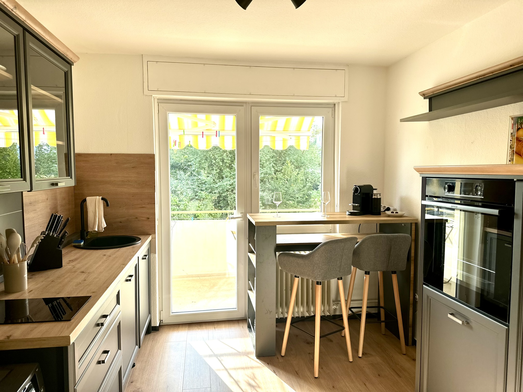 75qm 3-Zi City-Apt Karlsruhe | Parkplatz & Netflix Bild 14